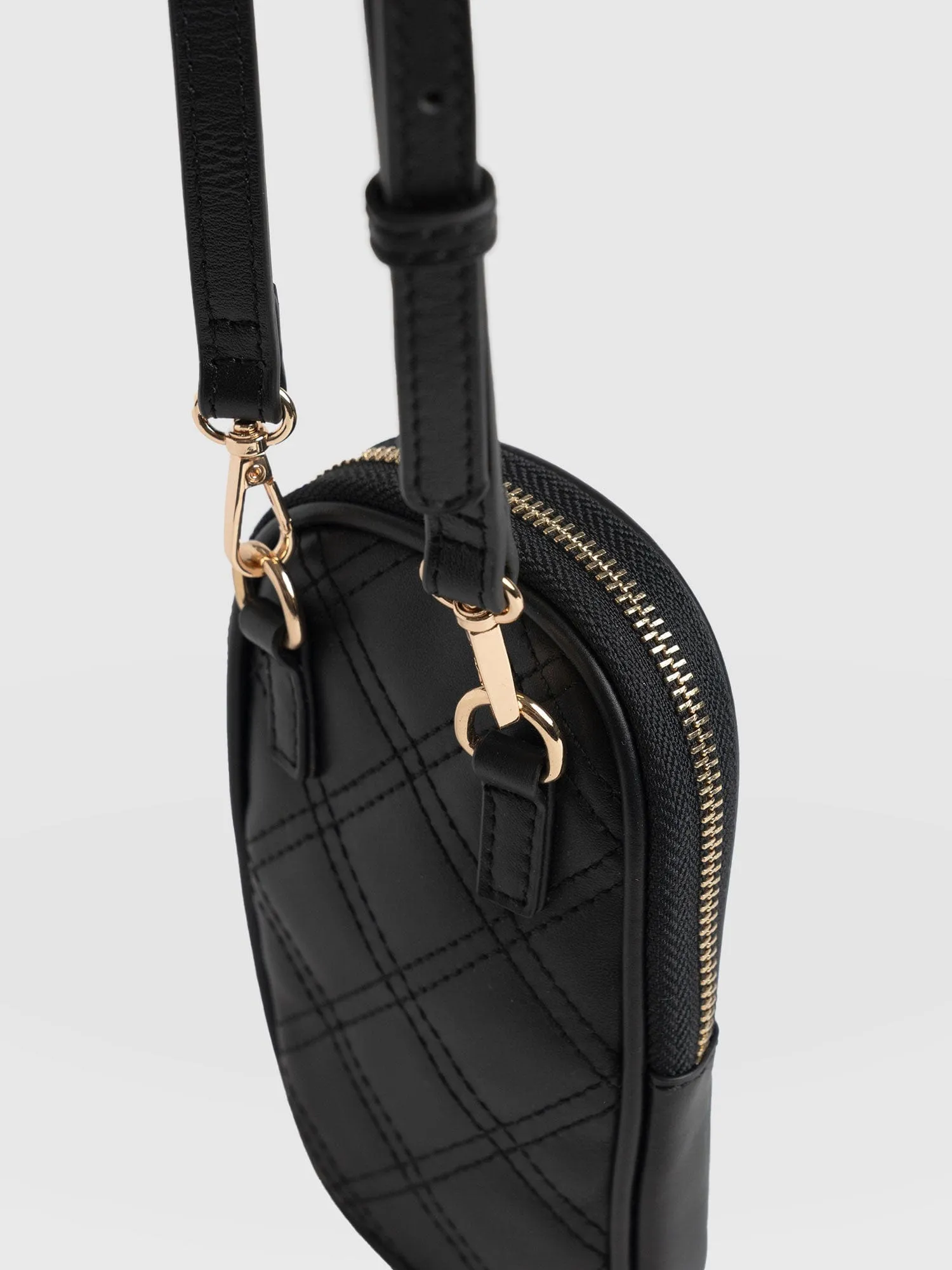 Pilton Quilted Phone Bag in Black