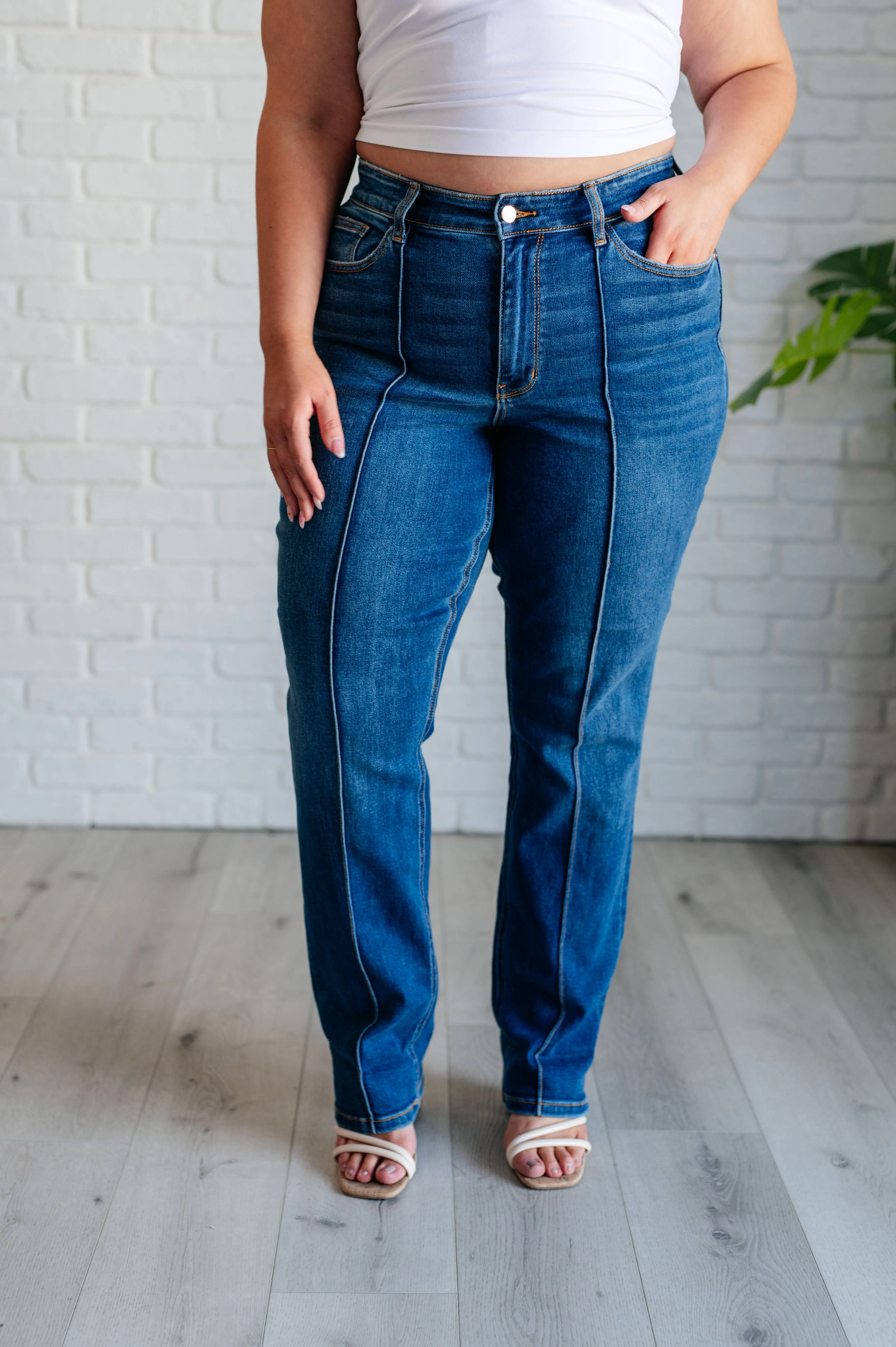 Center Seam Detail Straight Jeans