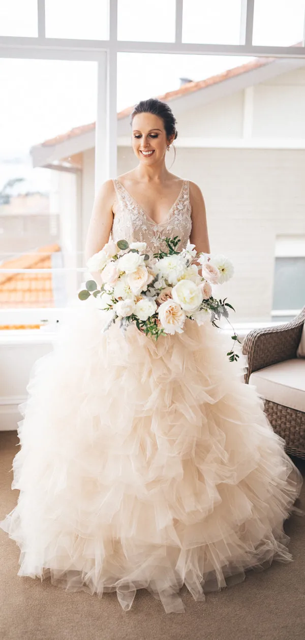 Lace V-neck Ruffles Tulle Ball Gown Wedding Dress