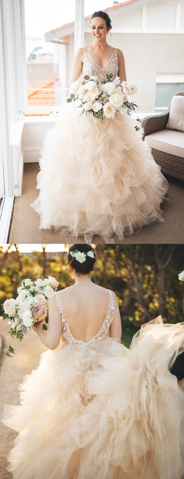 Lace V-neck Ruffles Tulle Ball Gown Wedding Dress