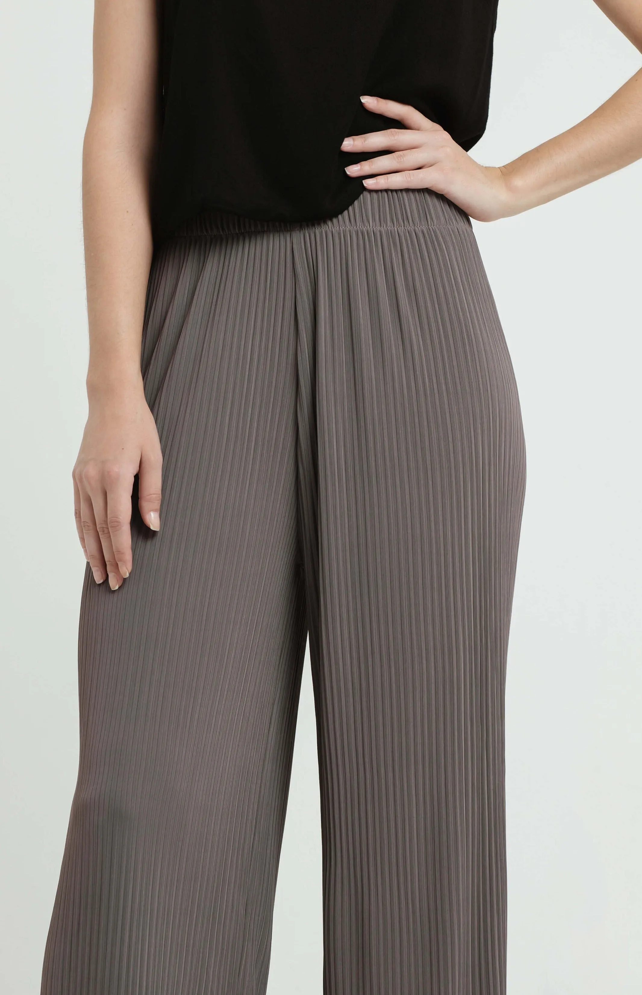 Simple Grey Pleated Trousers