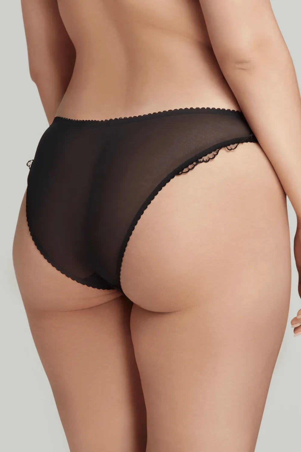 Sara Brief Size 5 UK 14