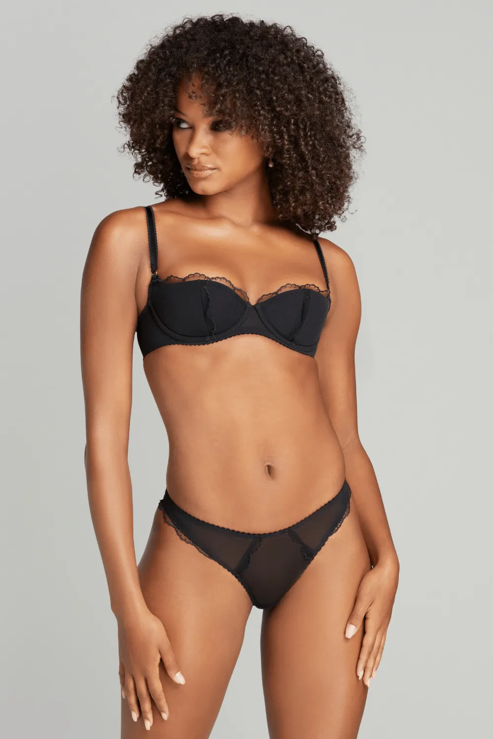 Sara Brief Size 5 UK 14