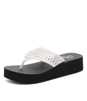SKECHERS 38648 Vinyasa Flow White Smooth