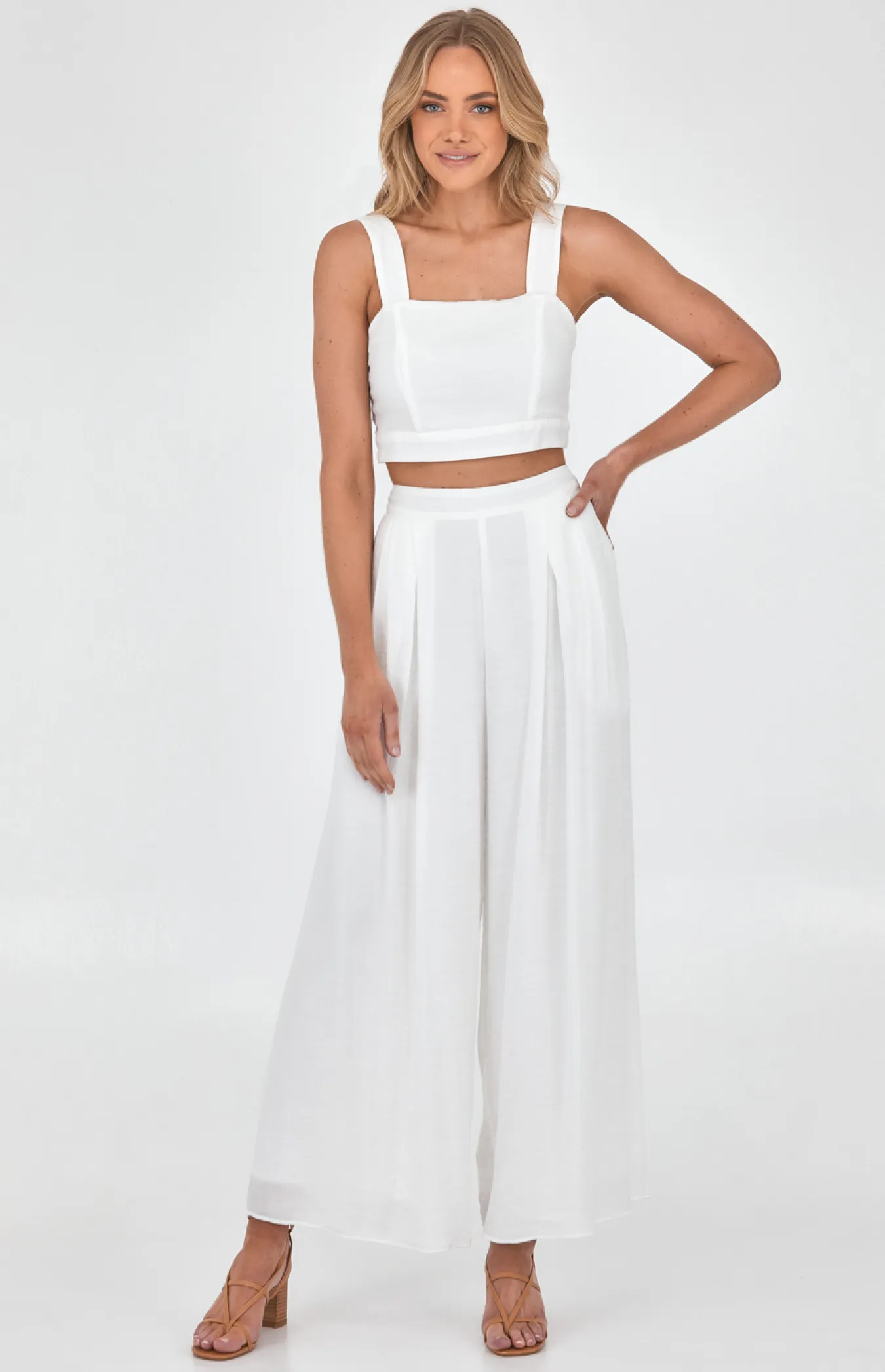 Textured Set with Crop and Pleated Pants